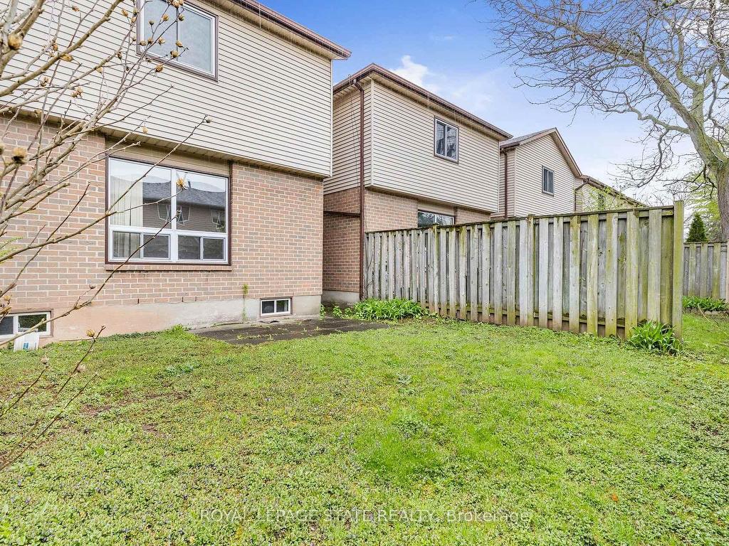 









618


Barton

Street, 21,
Hamilton,




ON
L8E 4X3

