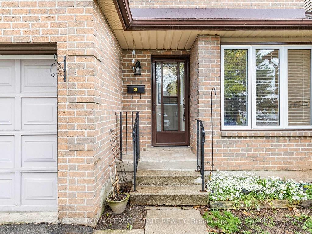 









618


Barton

Street, 21,
Hamilton,




ON
L8E 4X3

