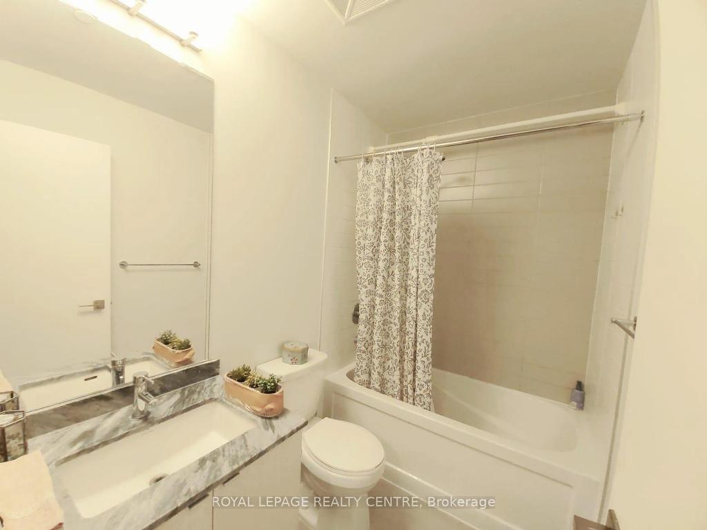 









4055


Parkside Village

Drive, 627,
Mississauga,




ON
L5B 0K8

