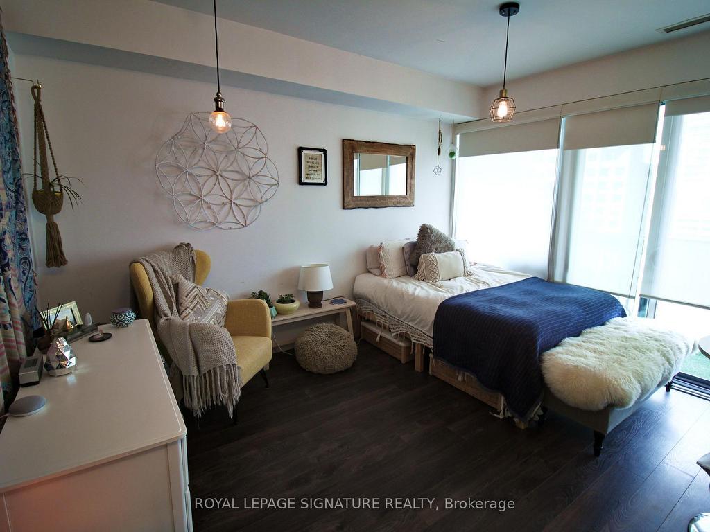 









42


Charles

Street East, 1608,
Toronto,




ON
M4Y 0B7

