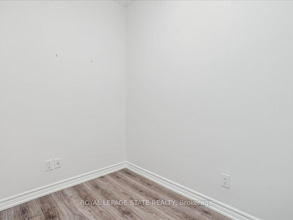 









40


Esplanade

Lane, 401,
Grimsby,




ON
L3M 0G9

