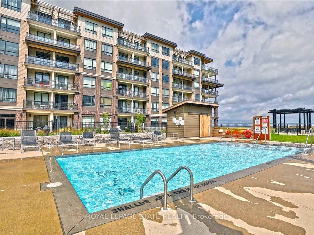 









40


Esplanade

Lane, 401,
Grimsby,




ON
L3M 0G9


