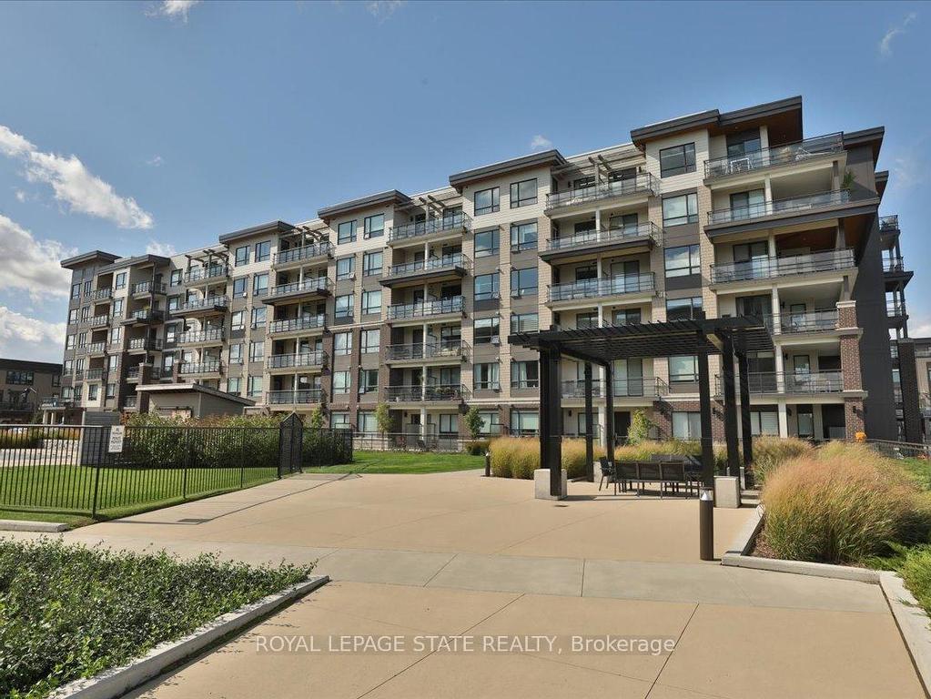 









40


Esplanade

Lane, 401,
Grimsby,




ON
L3M 0G9

