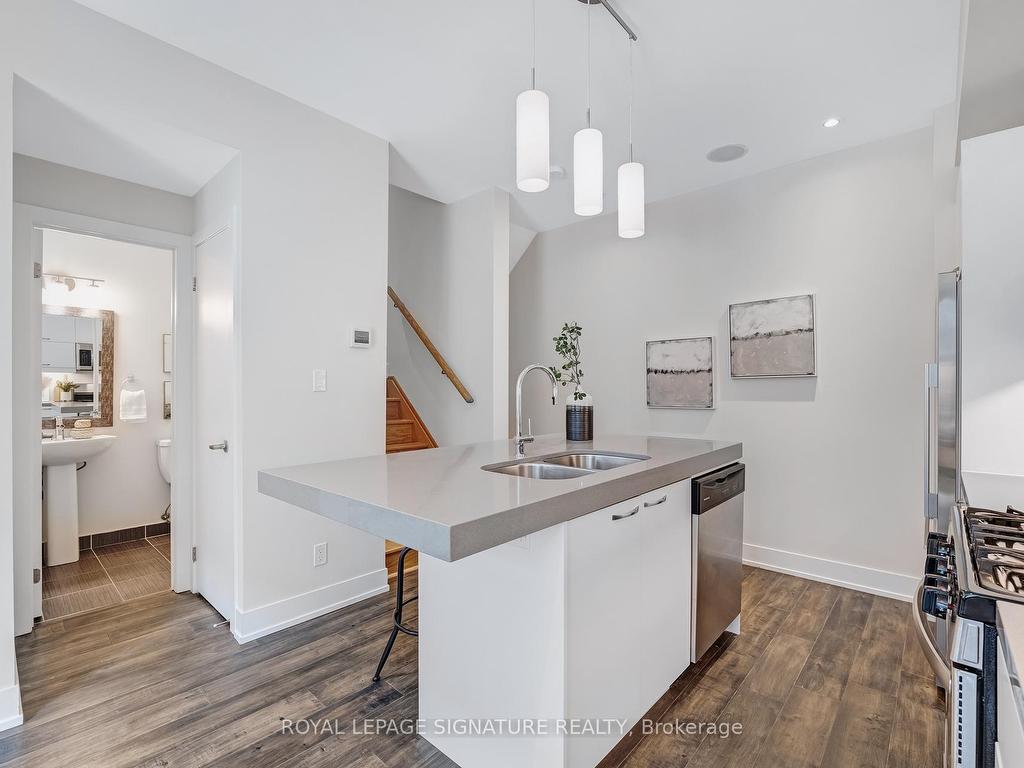 









46


Curzon

Street, 315,
Toronto,




ON
M4M 0C2

