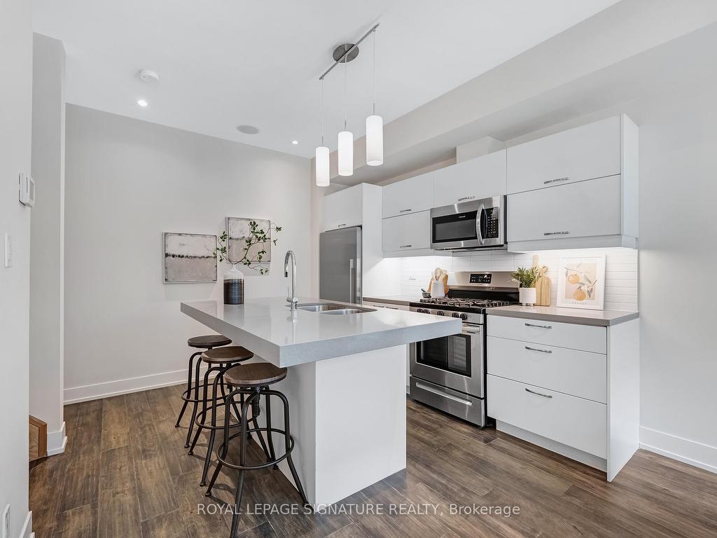 









46


Curzon

Street, 315,
Toronto,




ON
M4M 0C2

