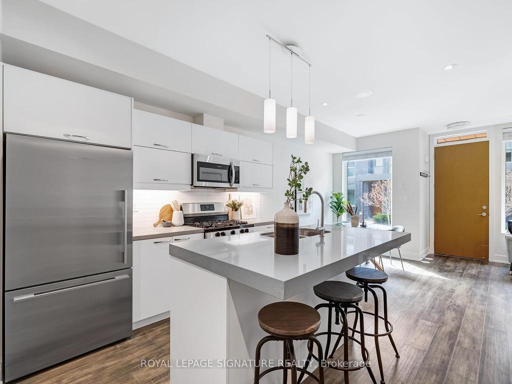 









46


Curzon

Street, 315,
Toronto,




ON
M4M 0C2

