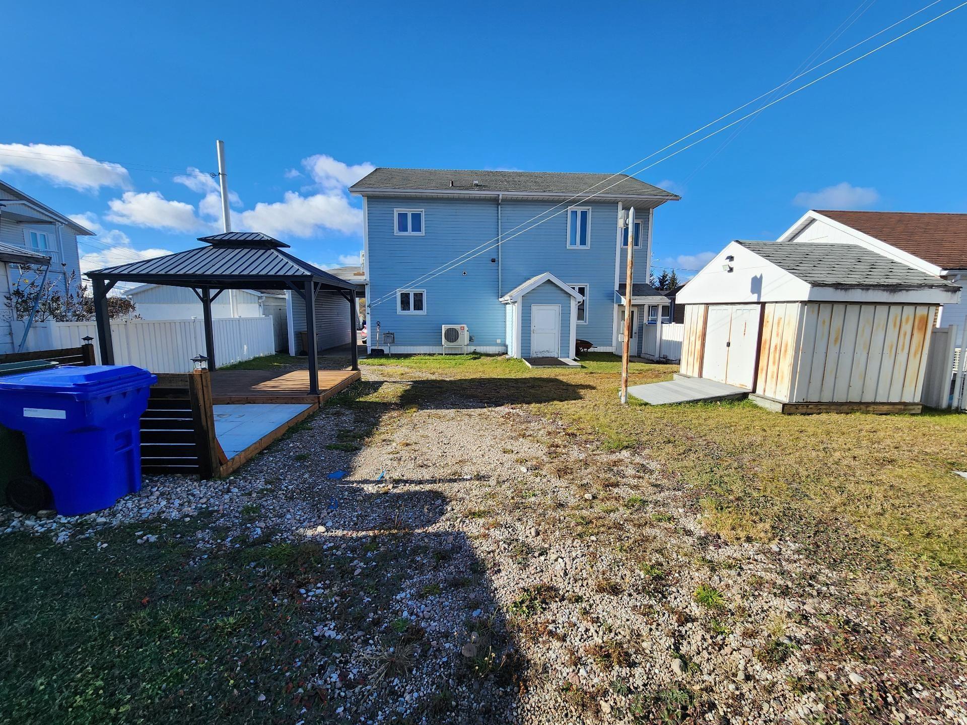 









346

 - 348


Rue Kitchener

,
La Tuque,




QC
G9X2K4

