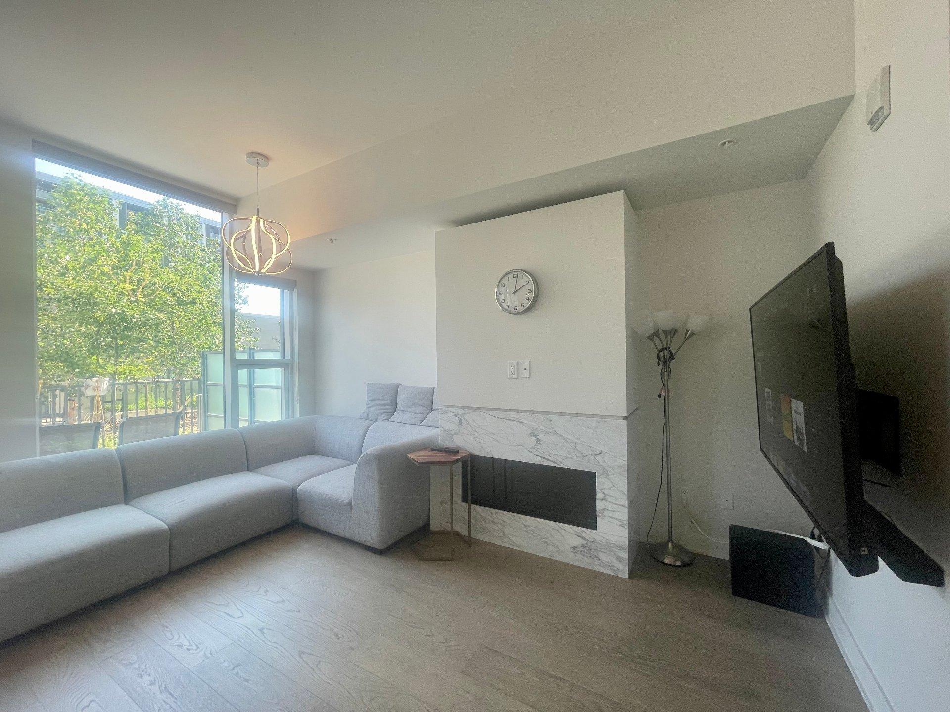 









1288


Rue St-Antoine O.

, TH09,
Montréal (Ville-Marie),




QC
H3X0C6

