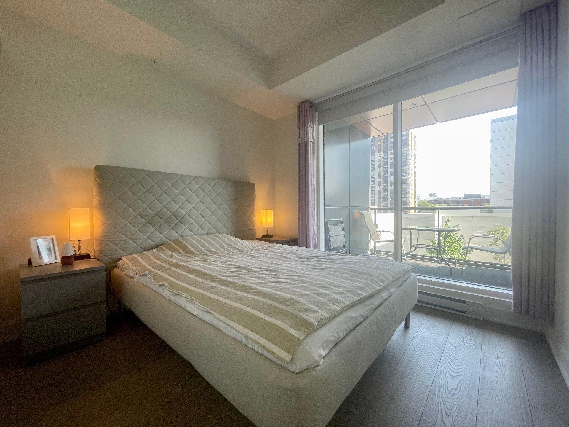 









1288


Rue St-Antoine O.

, TH09,
Montréal (Ville-Marie),




QC
H3X0C6

