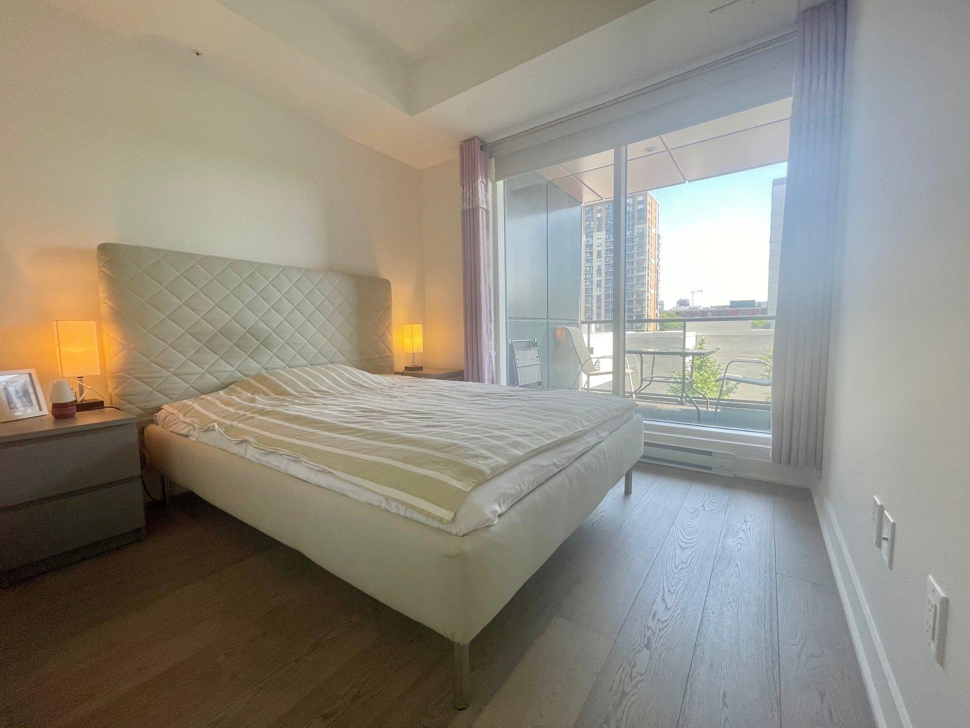 









1288


Rue St-Antoine O.

, TH09,
Montréal (Ville-Marie),




QC
H3X0C6

