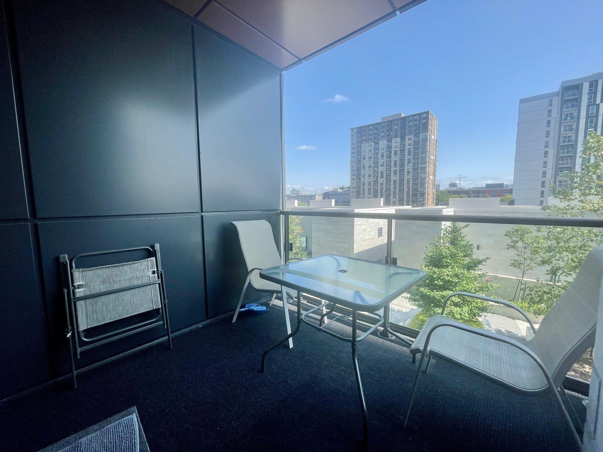 









1288


Rue St-Antoine O.

, TH09,
Montréal (Ville-Marie),




QC
H3X0C6

