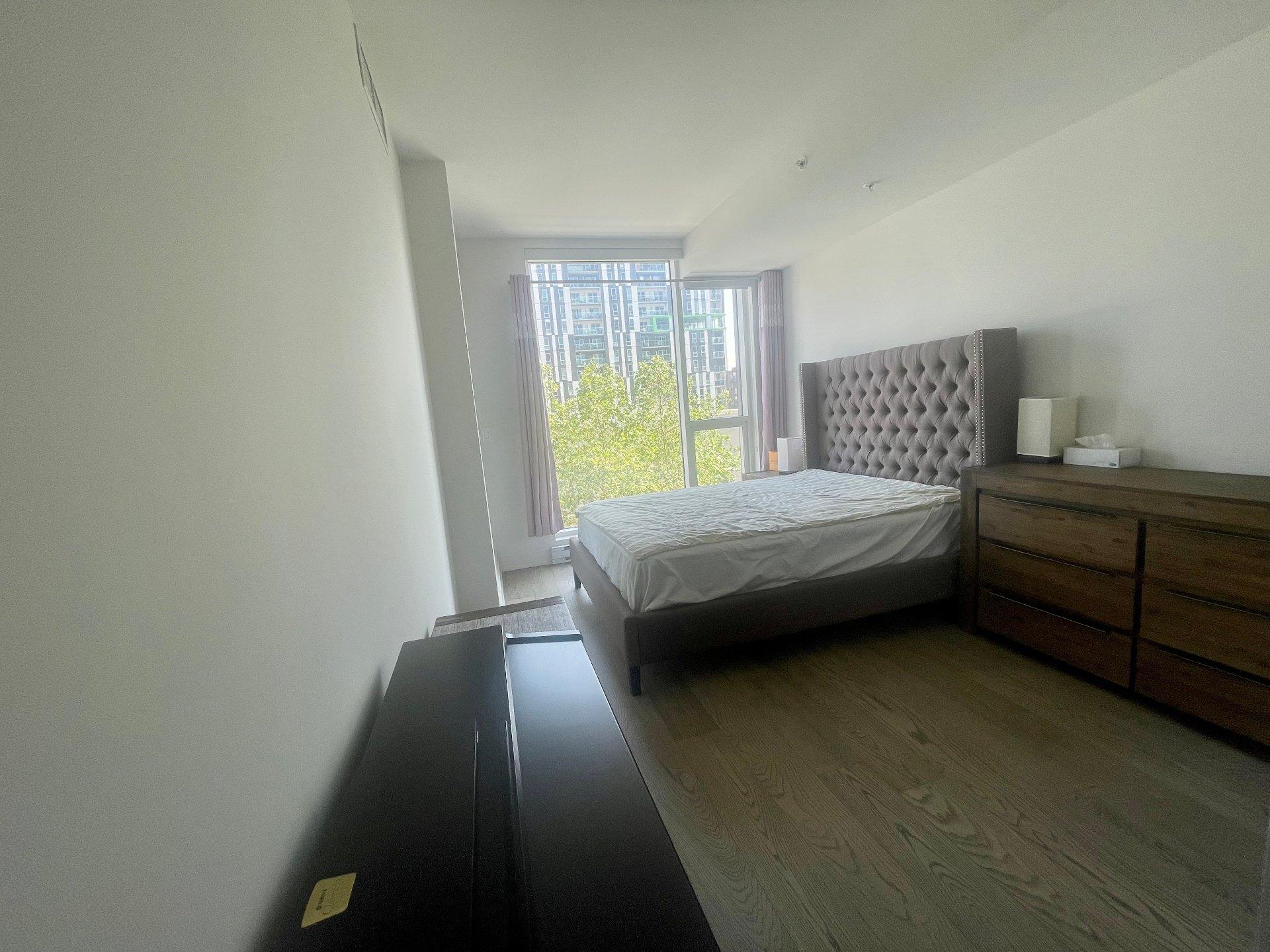 









1288


Rue St-Antoine O.

, TH09,
Montréal (Ville-Marie),




QC
H3X0C6

