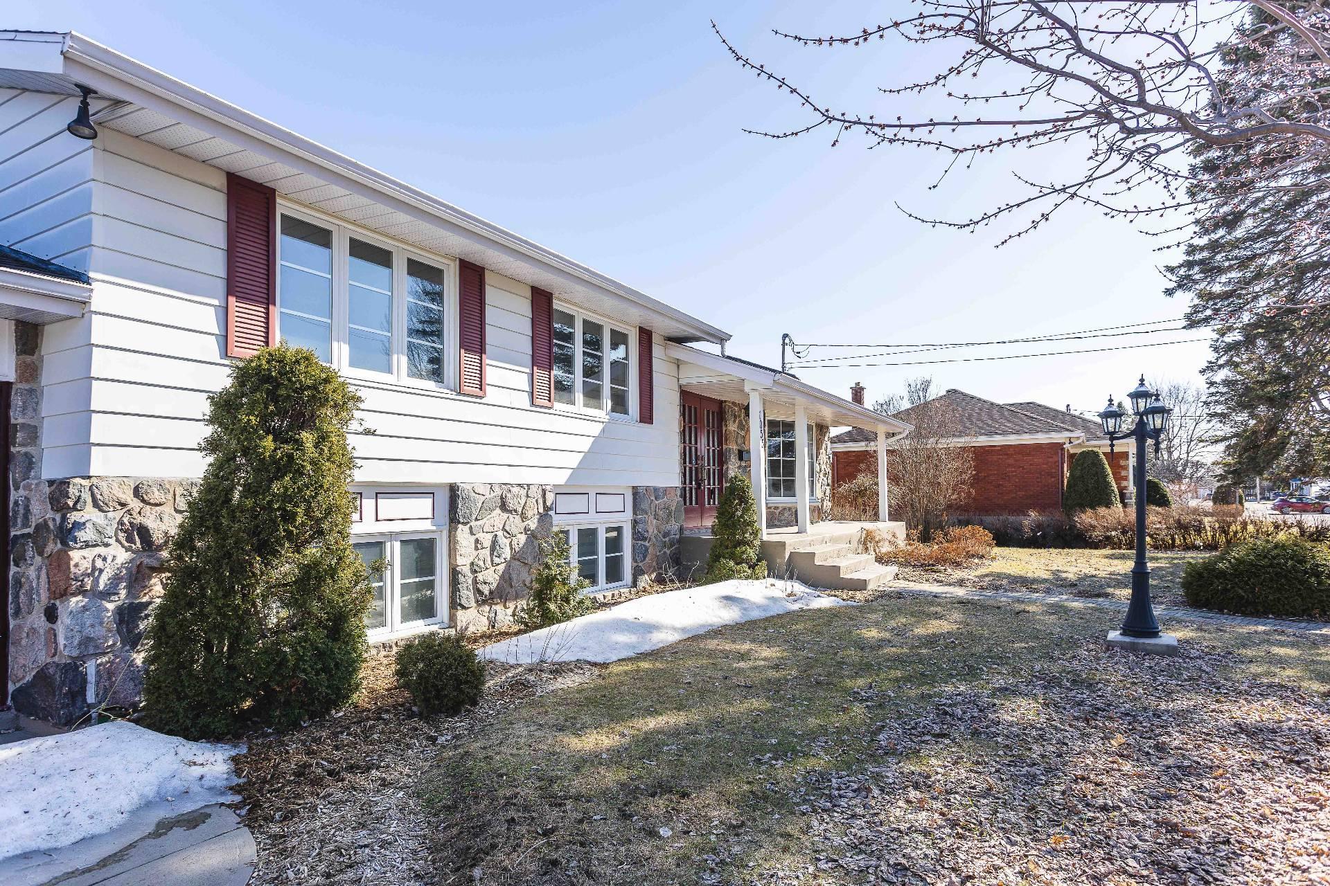 









1055


127e Rue

,
Shawinigan,




QC
G9P3Z4


