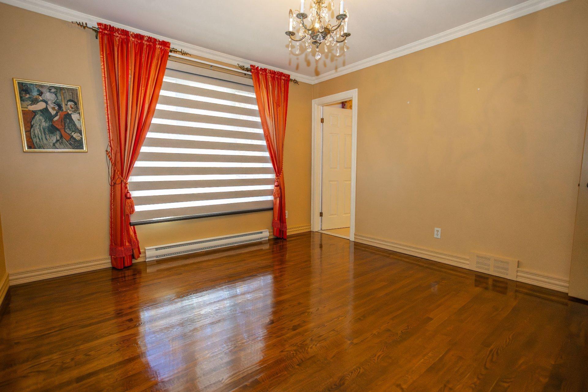









1055


127e Rue

,
Shawinigan,




QC
G9P3Z4

