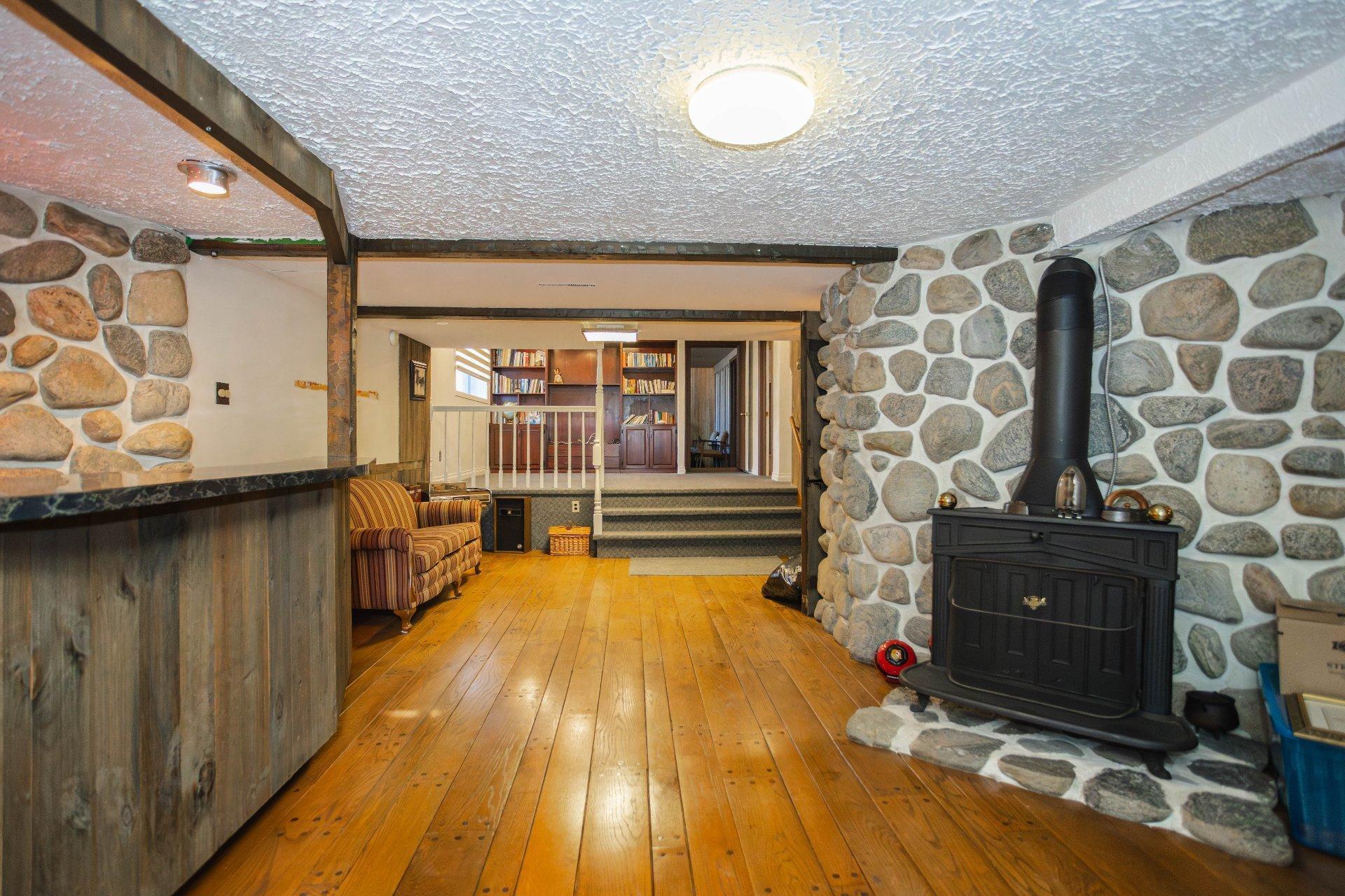 









1055


127e Rue

,
Shawinigan,




QC
G9P3Z4

