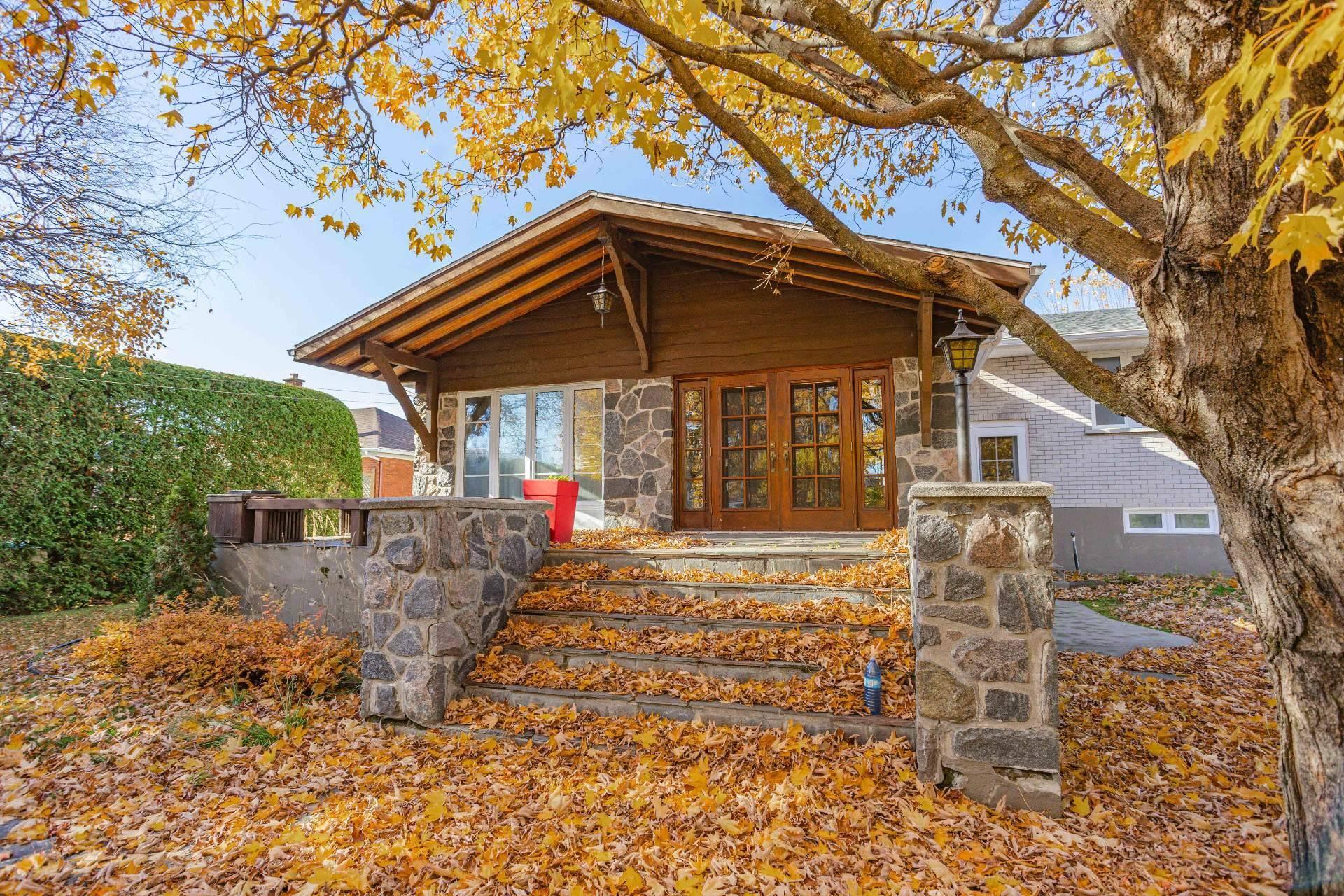 









1055


127e Rue

,
Shawinigan,




QC
G9P3Z4

