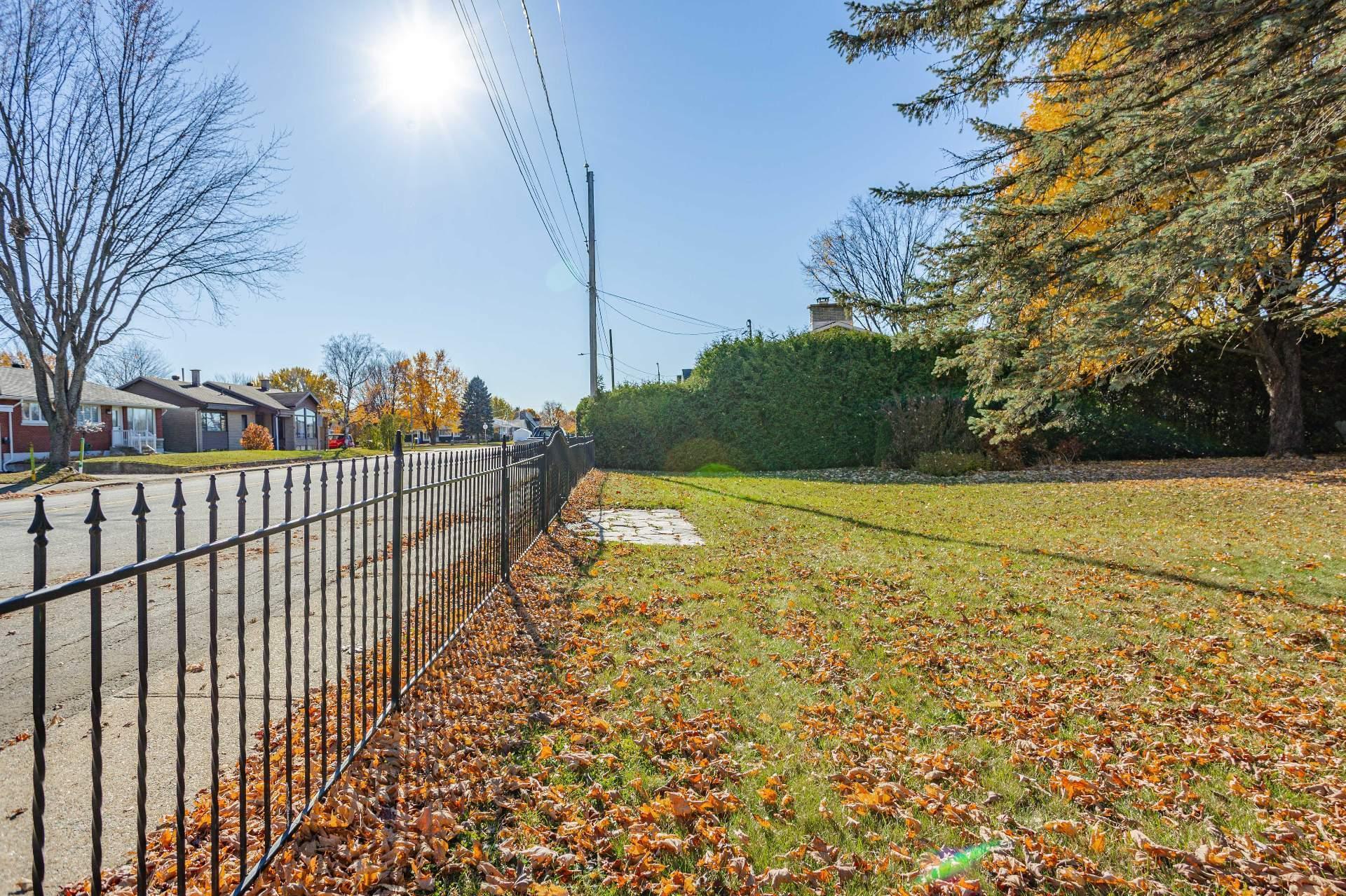 









1055


127e Rue

,
Shawinigan,




QC
G9P3Z4

