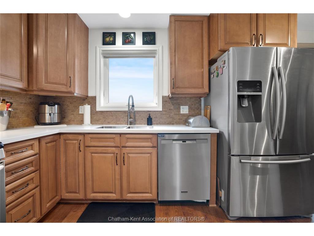 









99


Golfview

Drive,
Kingsville,




ON
N9Y 0A6

