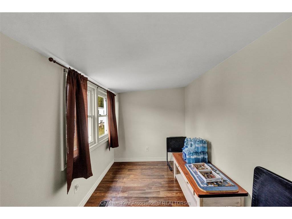 









22220


CHARING CROSS

Road, 2,
Chatham,




ON
N7M 5V8

