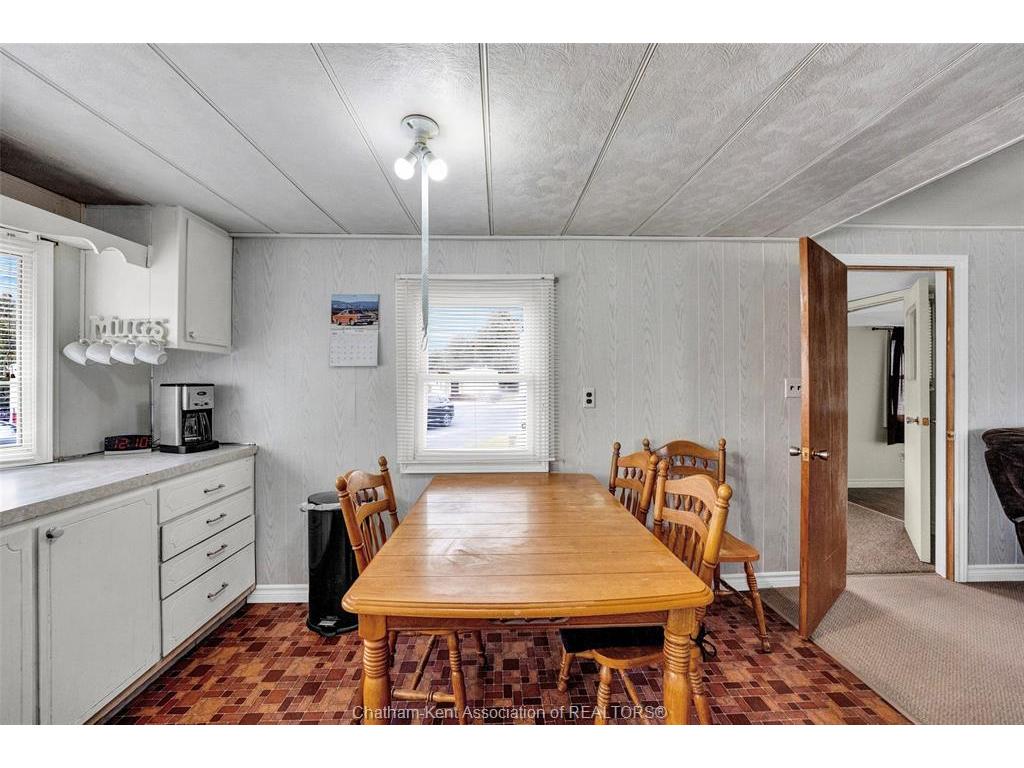 









22220


CHARING CROSS

Road, 2,
Chatham,




ON
N7M 5V8

