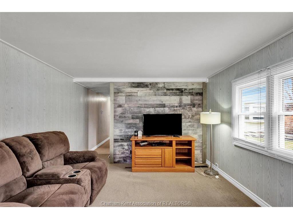 









22220


CHARING CROSS

Road, 2,
Chatham,




ON
N7M 5V8

