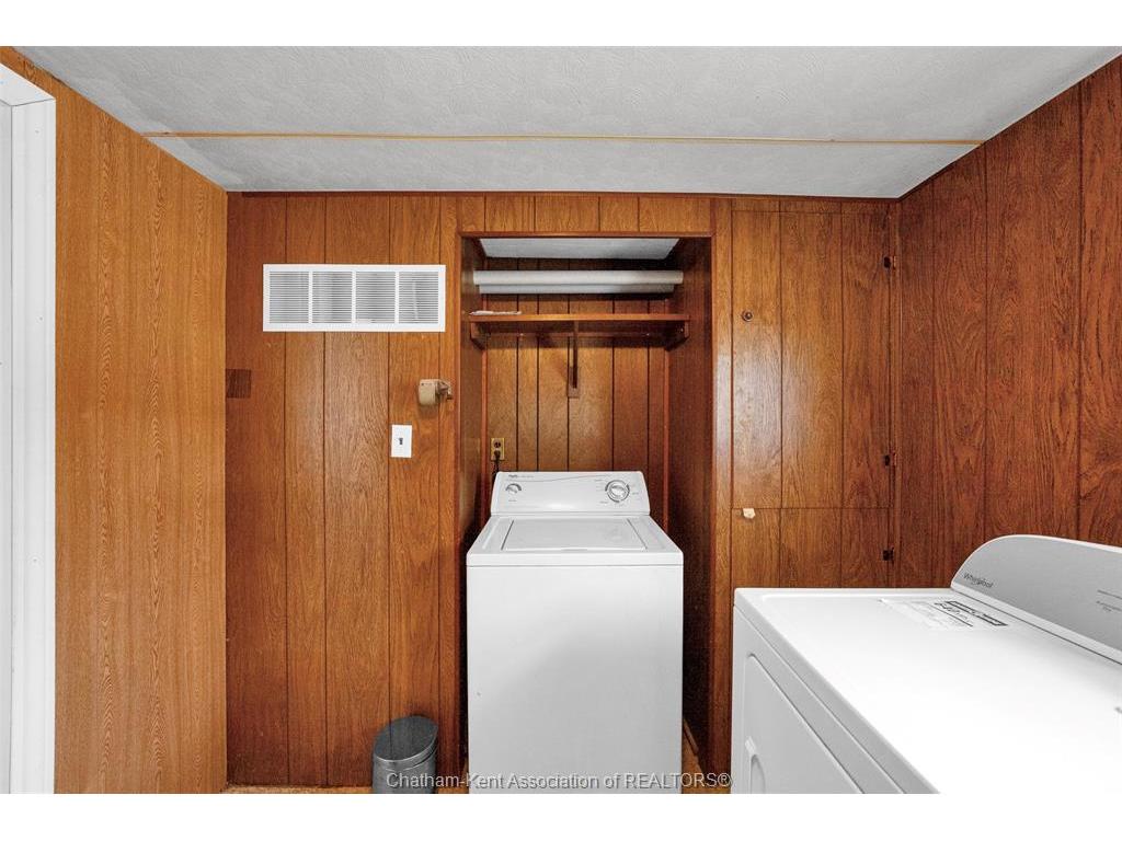 









22220


CHARING CROSS

Road, 2,
Chatham,




ON
N7M 5V8

