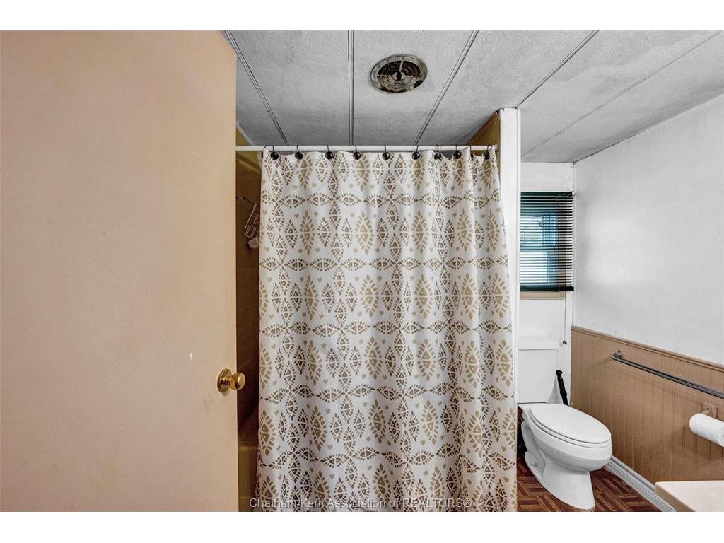 









22220


CHARING CROSS

Road, 2,
Chatham,




ON
N7M 5V8

