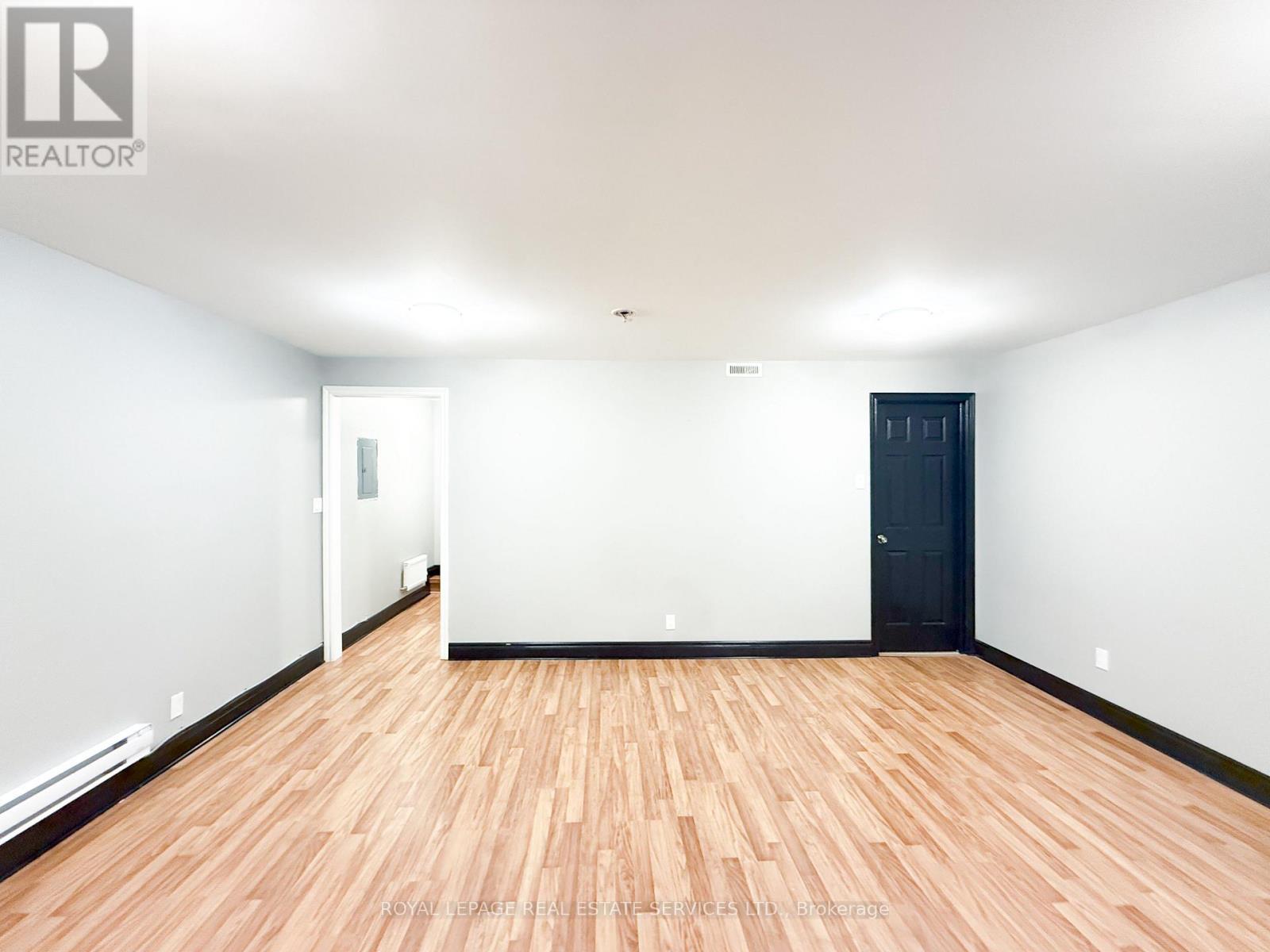 












LOWER - 3352 DUNDAS STREET W

,
Toronto,




Ontario
M6P2A4

