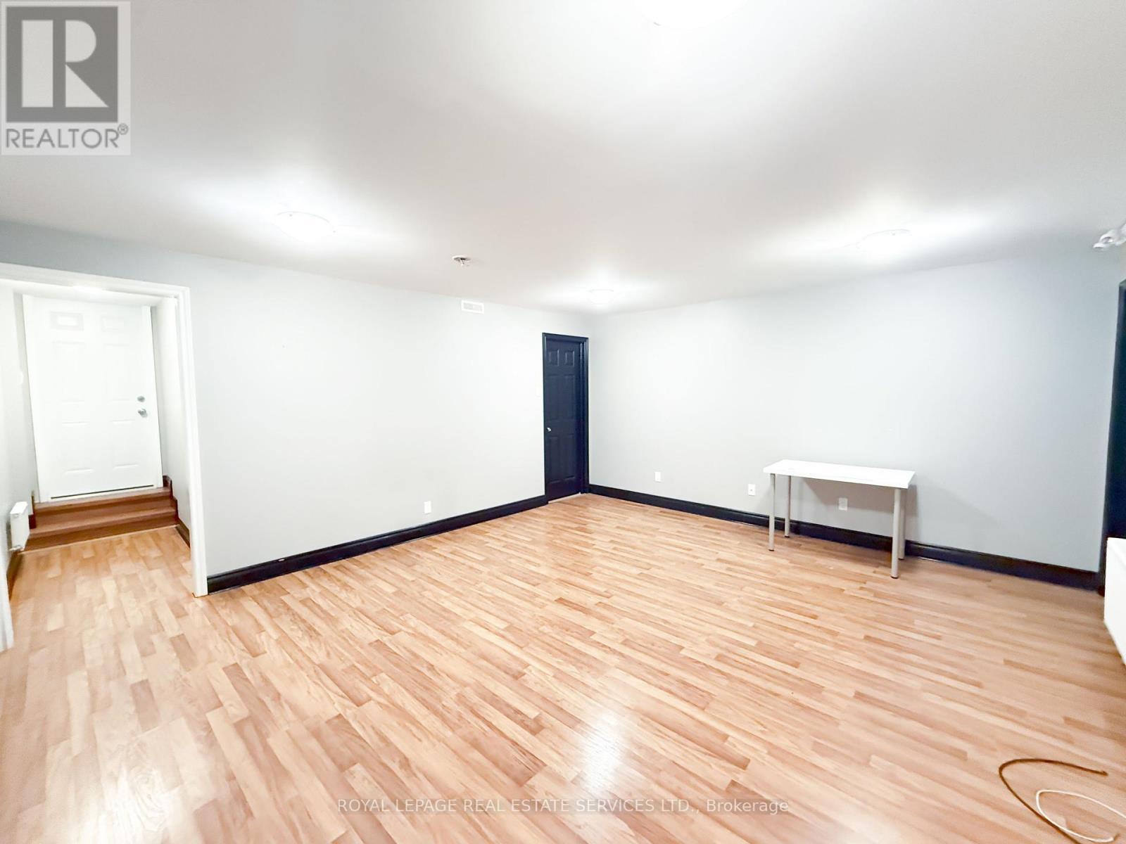 












LOWER - 3352 DUNDAS STREET W

,
Toronto,




Ontario
M6P2A4

