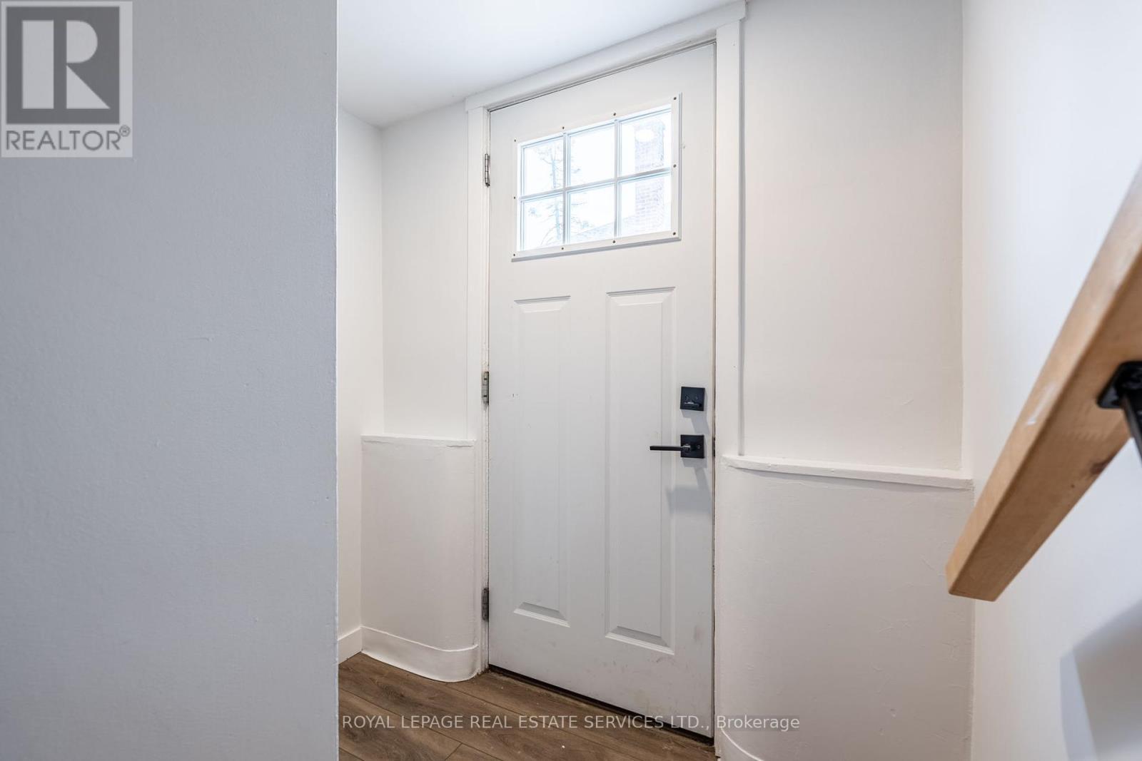 












182 CLOVERDALE AVENUE

,
Hamilton,




Ontario
L8K4M3

