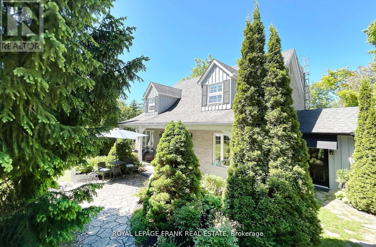 












8298 GRASSHOPPER PARK ROAD

,
Clarington,




Ontario
L1C6A9

