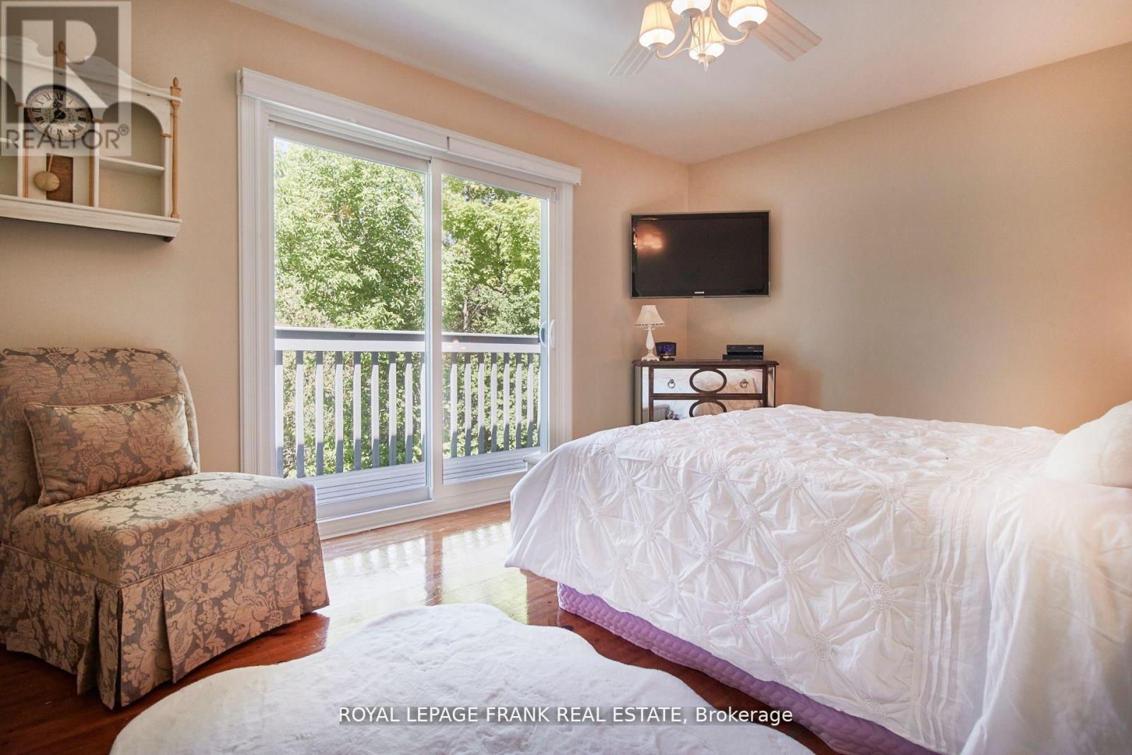 












8298 GRASSHOPPER PARK ROAD

,
Clarington,




Ontario
L1C6A9

