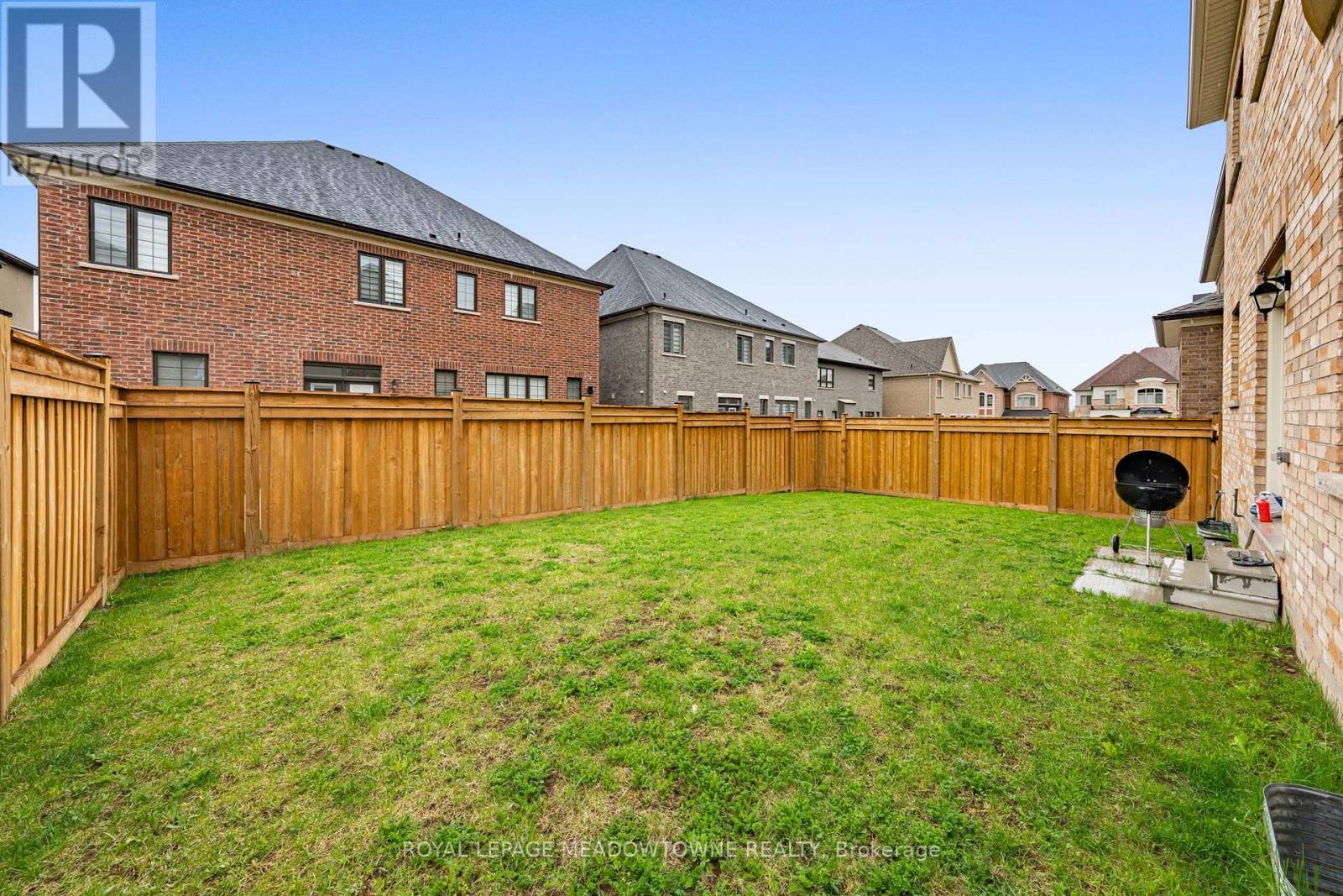 












23 ABIGAIL GRACE CRESCENT

,
Brampton,




Ontario
L6X5R2

