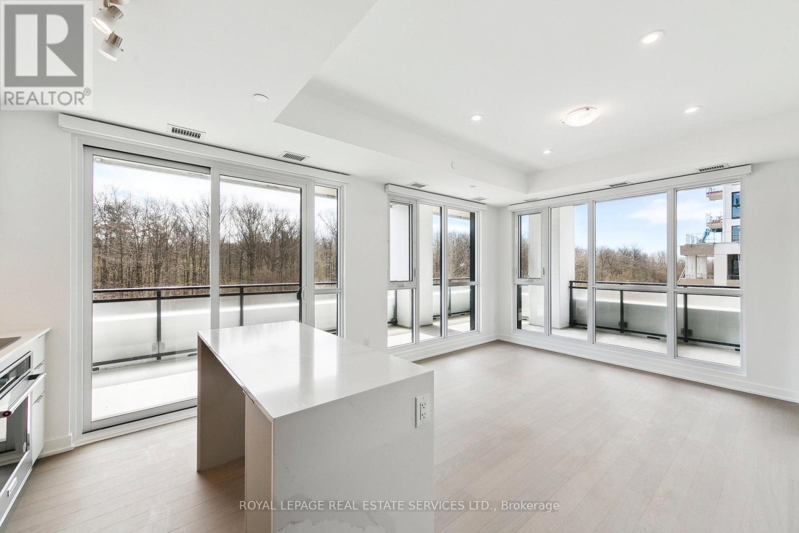 












202 - 760 WHITLOCK AVENUE

,
Milton,




Ontario
L9E2B3

