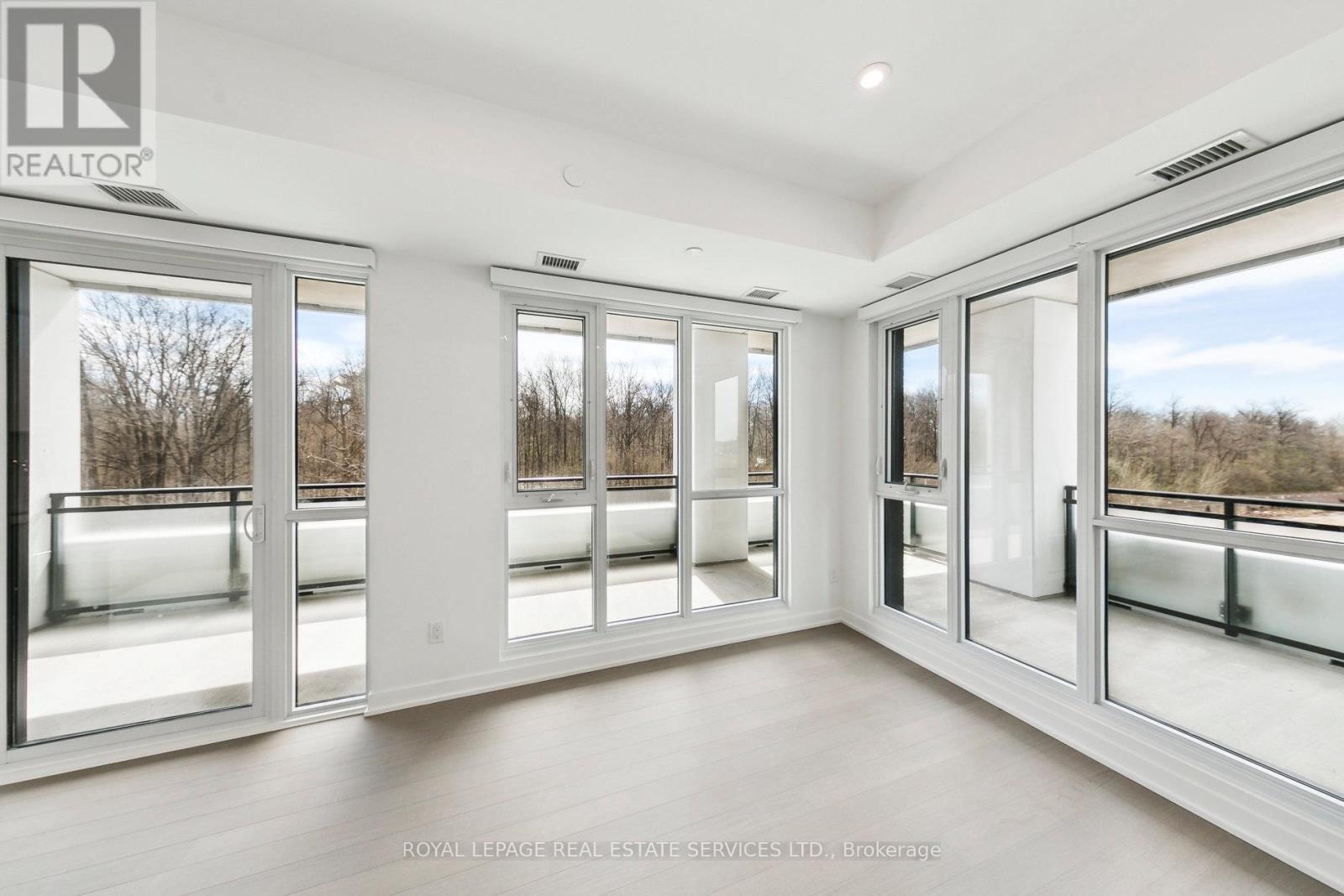 












202 - 760 WHITLOCK AVENUE

,
Milton,




Ontario
L9E2B3

