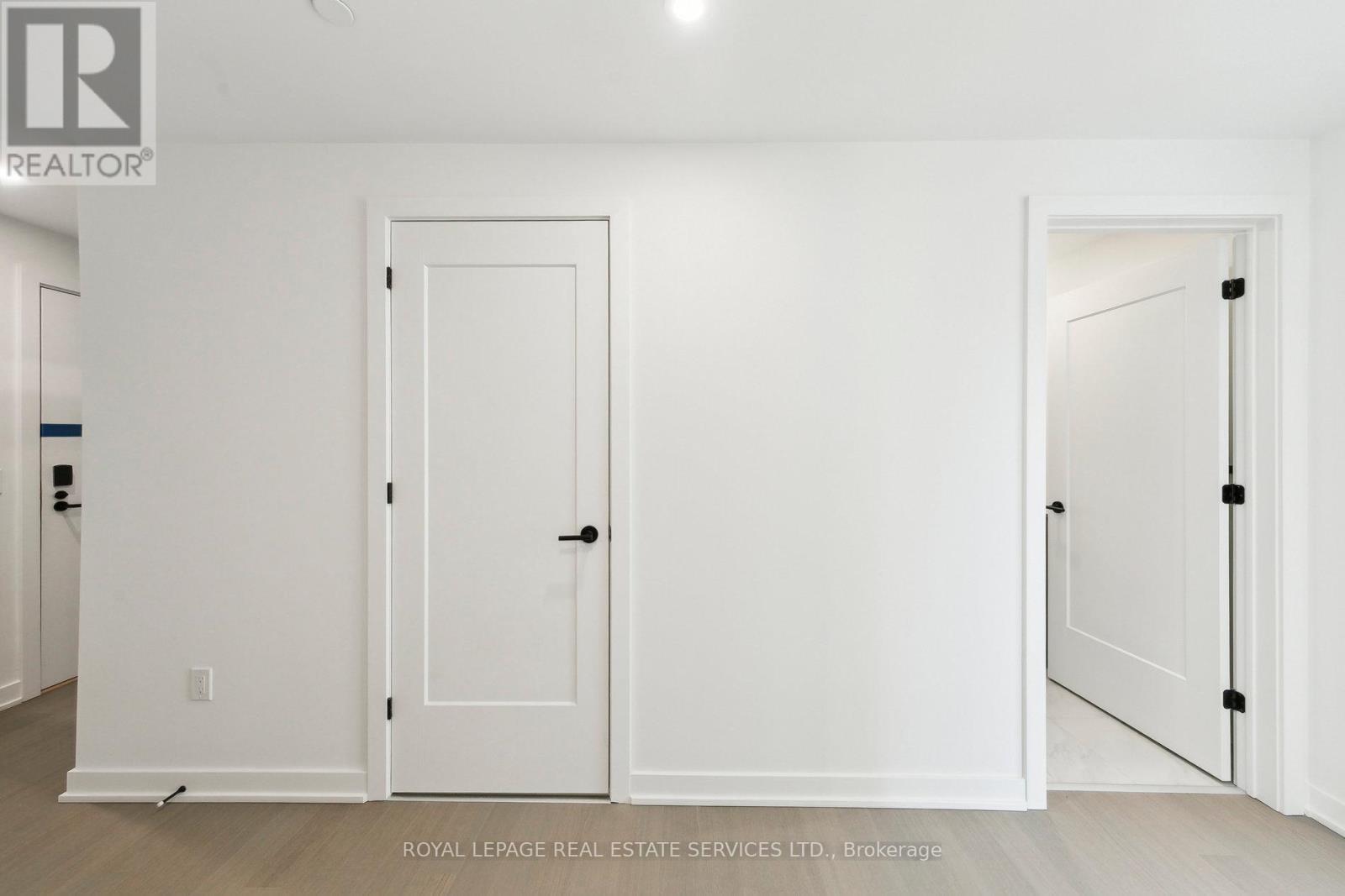 












202 - 760 WHITLOCK AVENUE

,
Milton,




Ontario
L9E2B3

