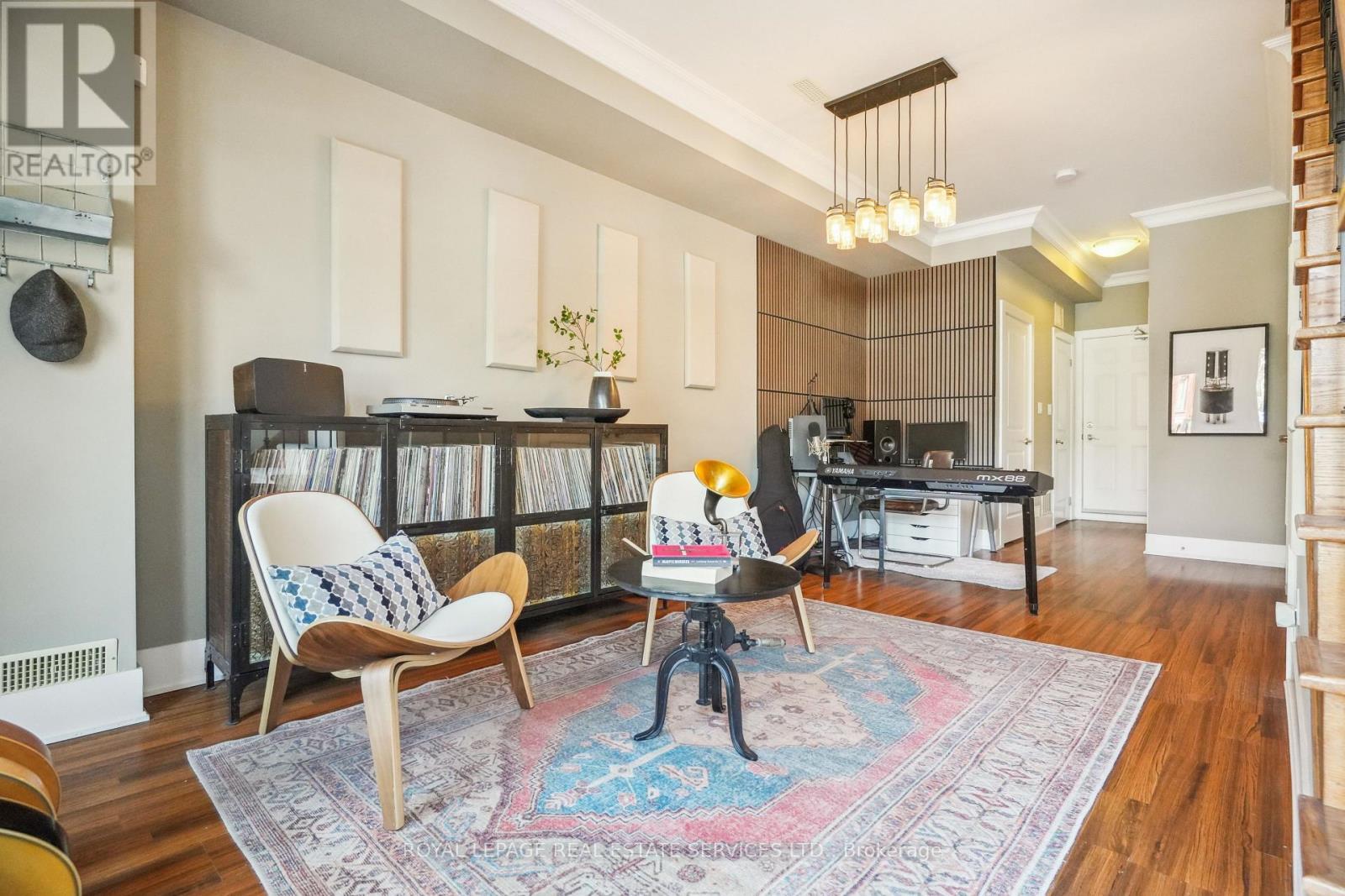 












119 FLORENCE STREET

,
Toronto,




Ontario
M6K1P4

