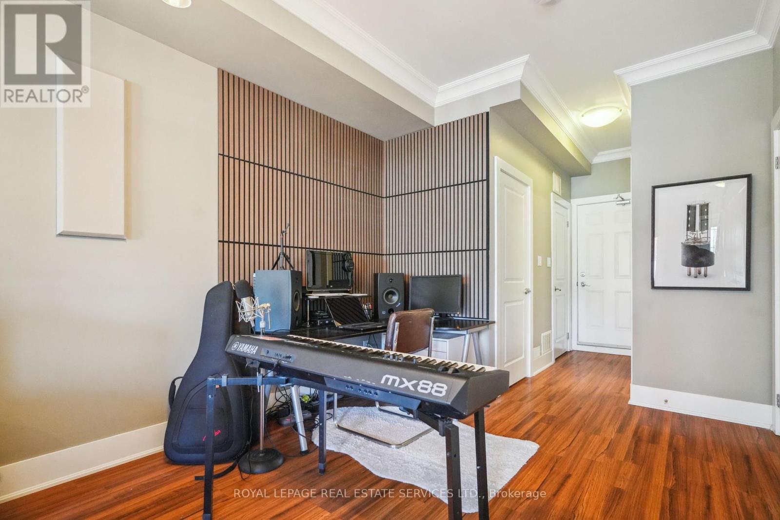 












119 FLORENCE STREET

,
Toronto,




Ontario
M6K1P4

