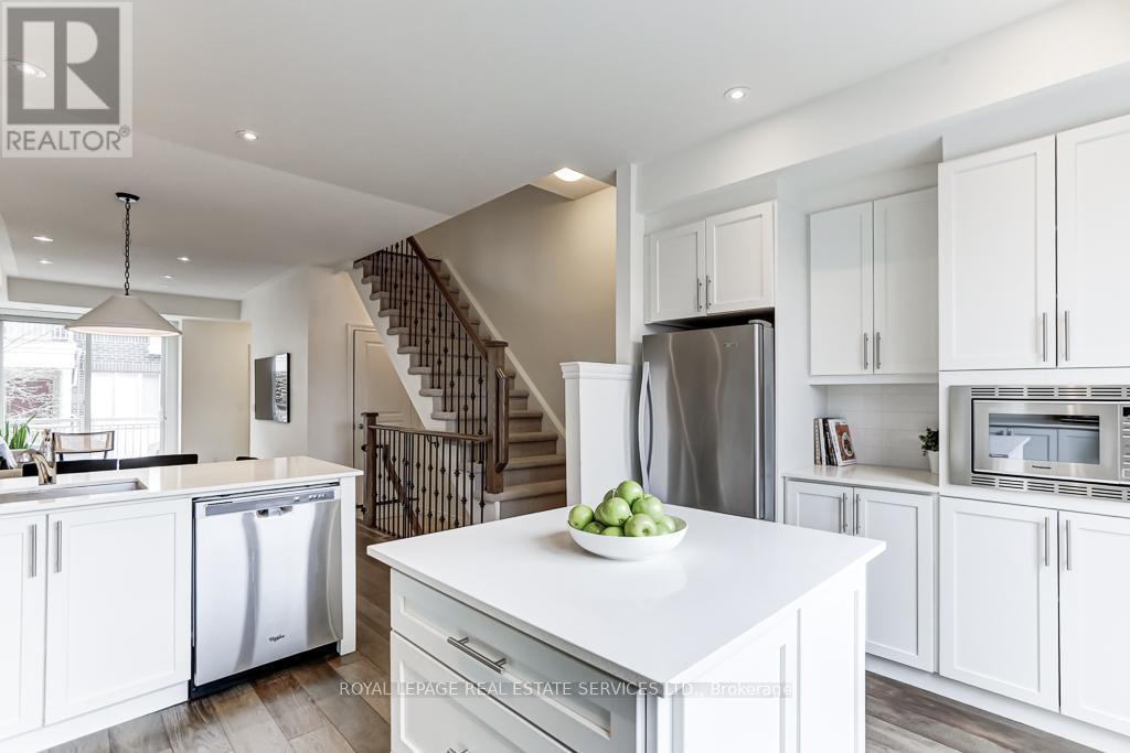 












7 - 80 EASTWOOD PARK GARDENS

,
Toronto,




Ontario
M8W1N6

