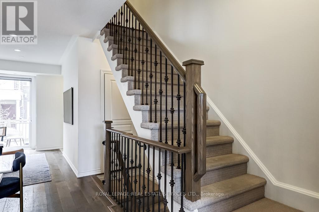 












7 - 80 EASTWOOD PARK GARDENS

,
Toronto,




Ontario
M8W1N6

