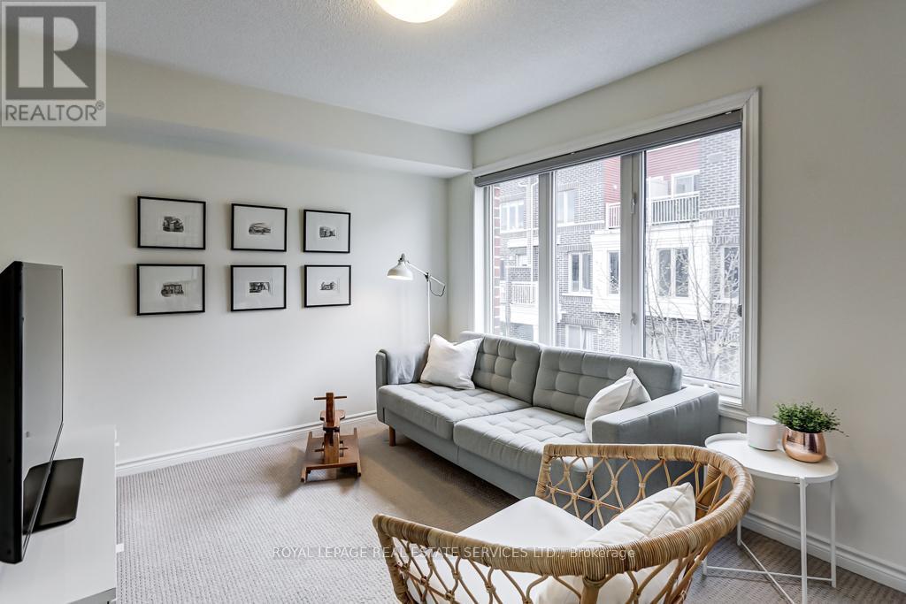 












7 - 80 EASTWOOD PARK GARDENS

,
Toronto,




Ontario
M8W1N6


