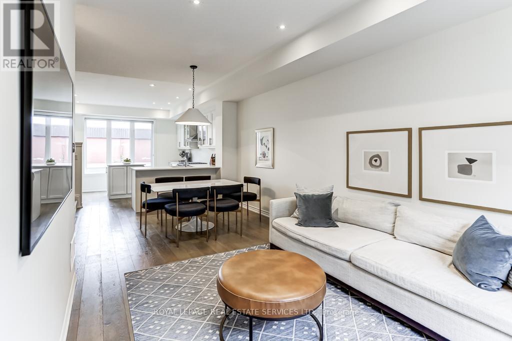 












7 - 80 EASTWOOD PARK GARDENS

,
Toronto,




Ontario
M8W1N6

