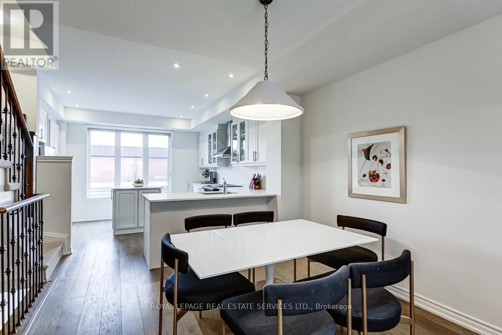 












7 - 80 EASTWOOD PARK GARDENS

,
Toronto,




Ontario
M8W1N6


