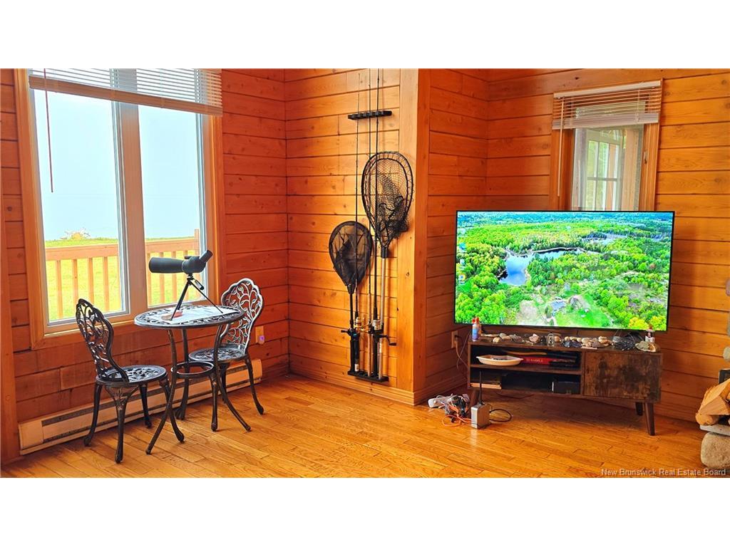 









41


McNeil

,
Sea Side,




NB
E8G 1T2

