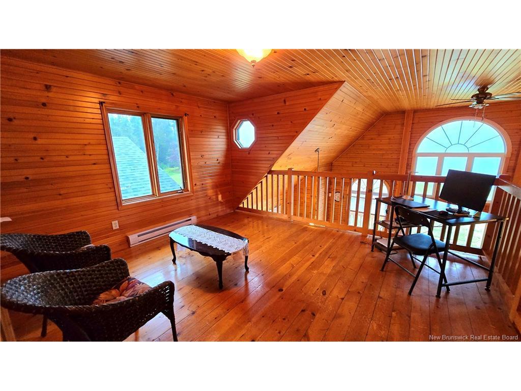 









41


McNeil

,
Sea Side,




NB
E8G 1T2

