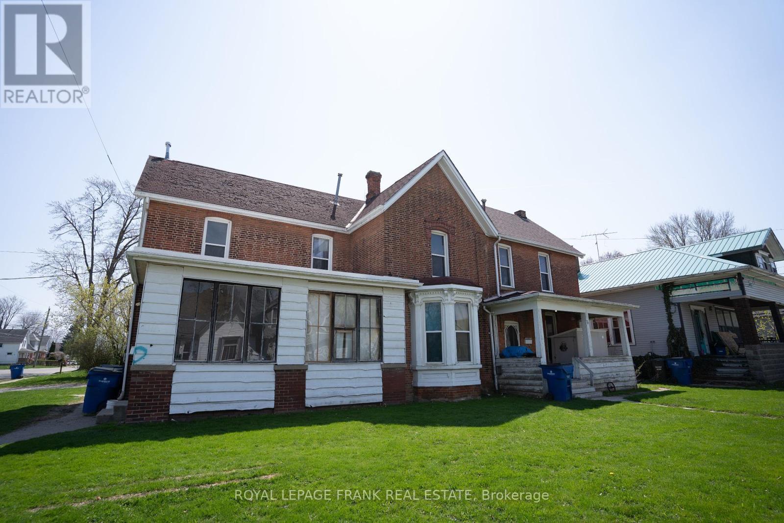 












50 LORNE AVENUE

,
Chatham-Kent (Chatham),




Ontario
N7M1R9

