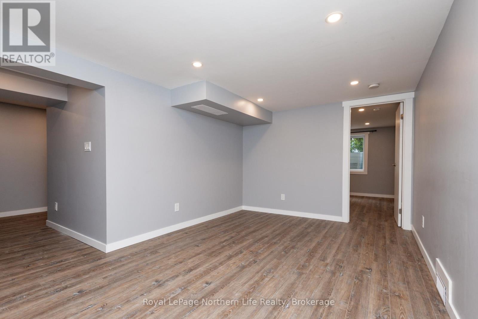 












905 AIRPORT ROAD

,
North Bay (Airport),




Ontario
P1C1A5

