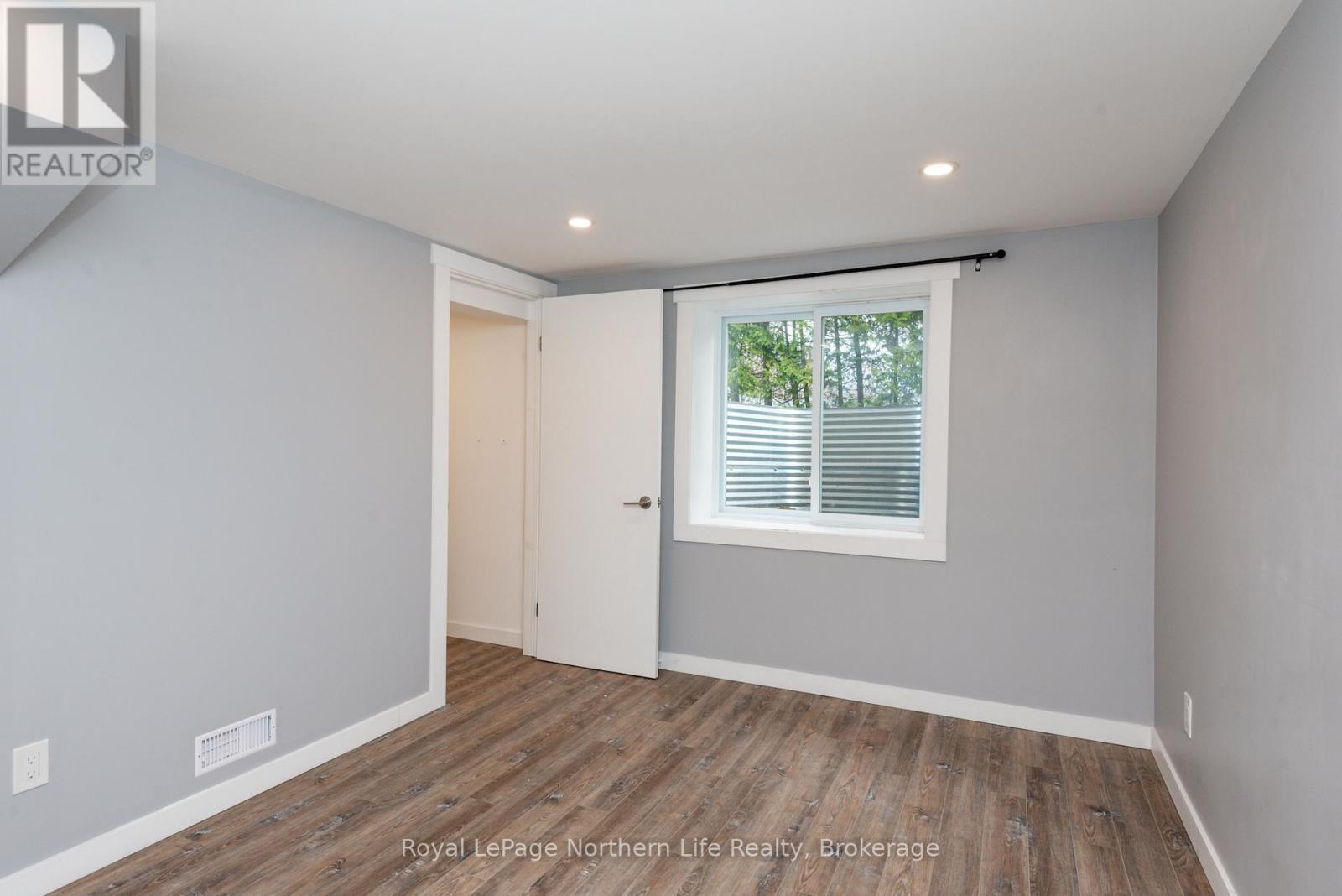 












905 AIRPORT ROAD

,
North Bay (Airport),




Ontario
P1C1A5

