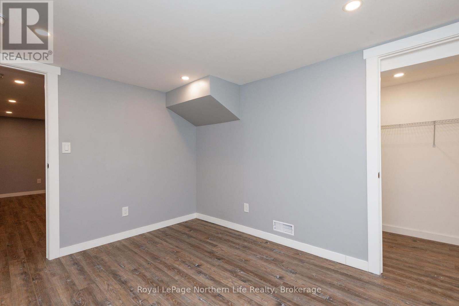 












905 AIRPORT ROAD

,
North Bay (Airport),




Ontario
P1C1A5

