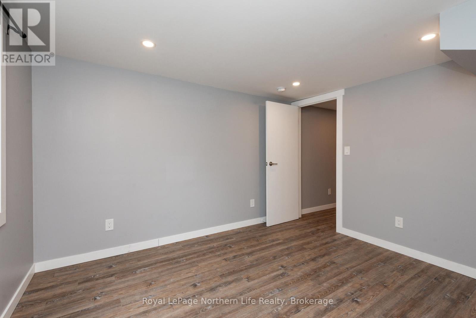 












905 AIRPORT ROAD

,
North Bay (Airport),




Ontario
P1C1A5


